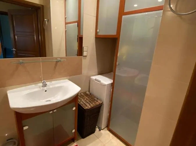 Pansiyon Niewielki Jedno Lub Dwuosobowy W Duzym Mieszkaniu W Wrzeszcz Ul Smoluchowskiego Kolo Akademii Medycznej - Cooliving Gdansk