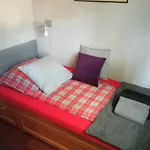 Niewielki Jedno Lub Dwuosobowy W Duzym Mieszkaniu W Wrzeszcz Ul Smoluchowskiego Kolo Akademii Medycznej - Cooliving *