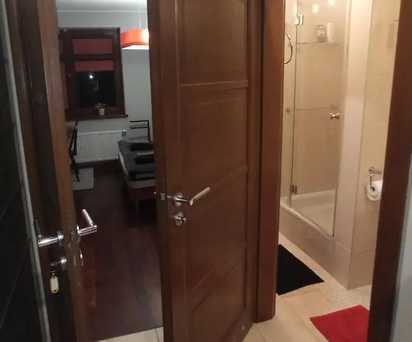 Niewielki Jedno Lub Dwuosobowy W Duzym Mieszkaniu W Wrzeszcz Ul Smoluchowskiego Kolo Akademii Medycznej - Cooliving 民宿 格但斯克